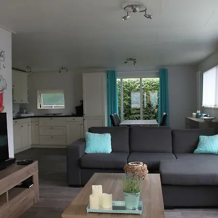 Modern, Compleet En Recreatief 22-15 * Putten